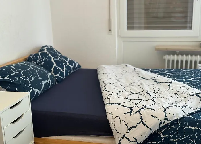 Avec Balcon Apartman *